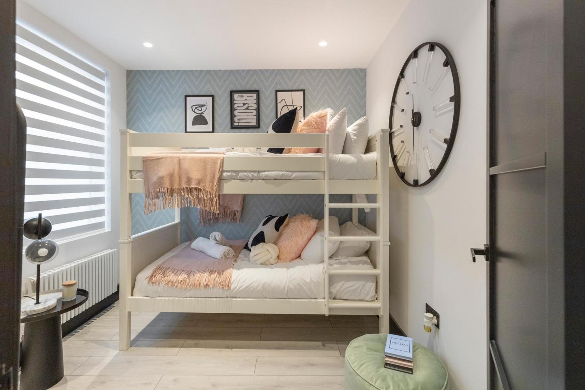 伦敦Unwind In Style 2Br With Cozy Backyard For Groups公寓 外观 照片