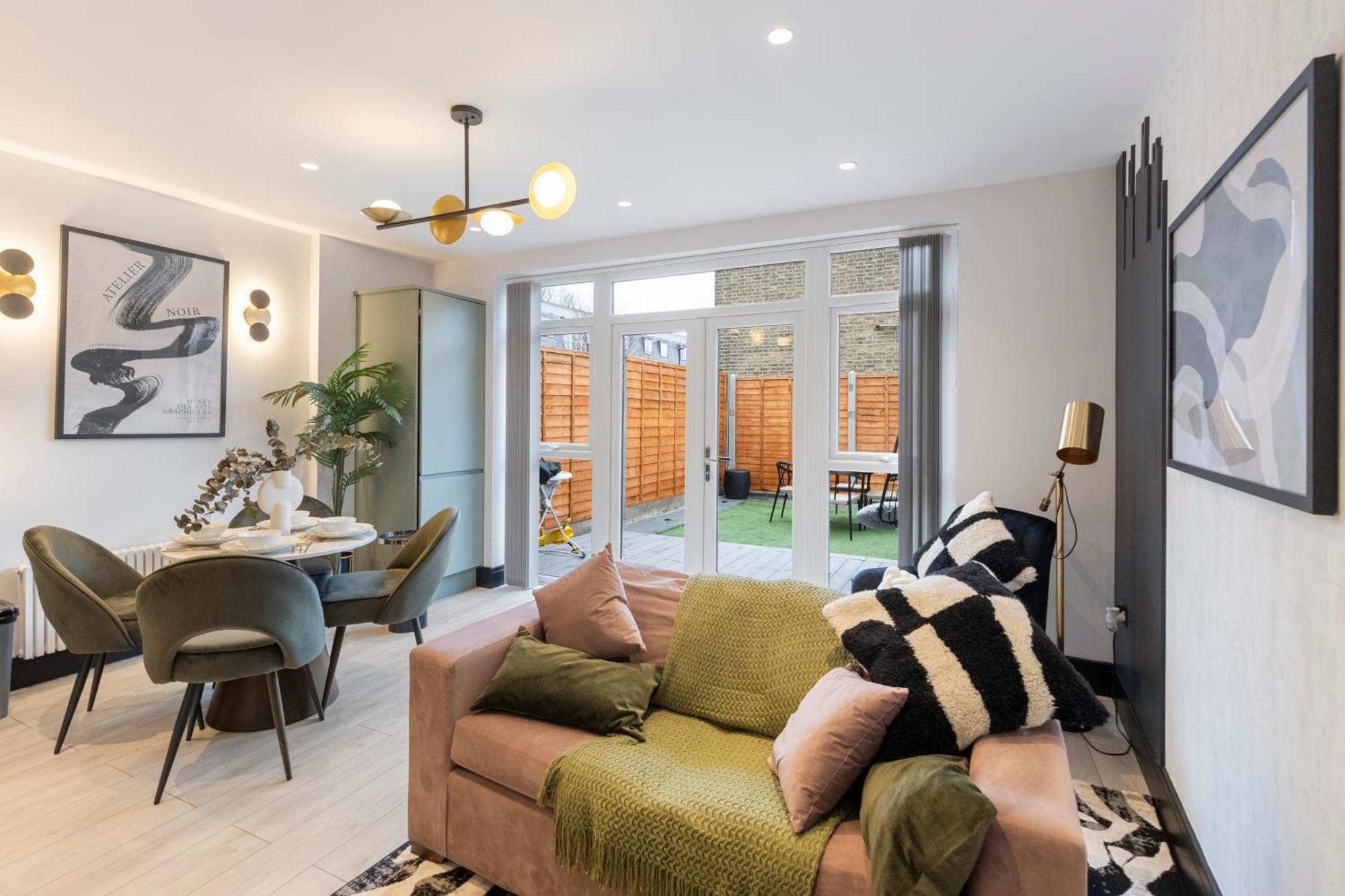 伦敦Unwind In Style 2Br With Cozy Backyard For Groups公寓 外观 照片