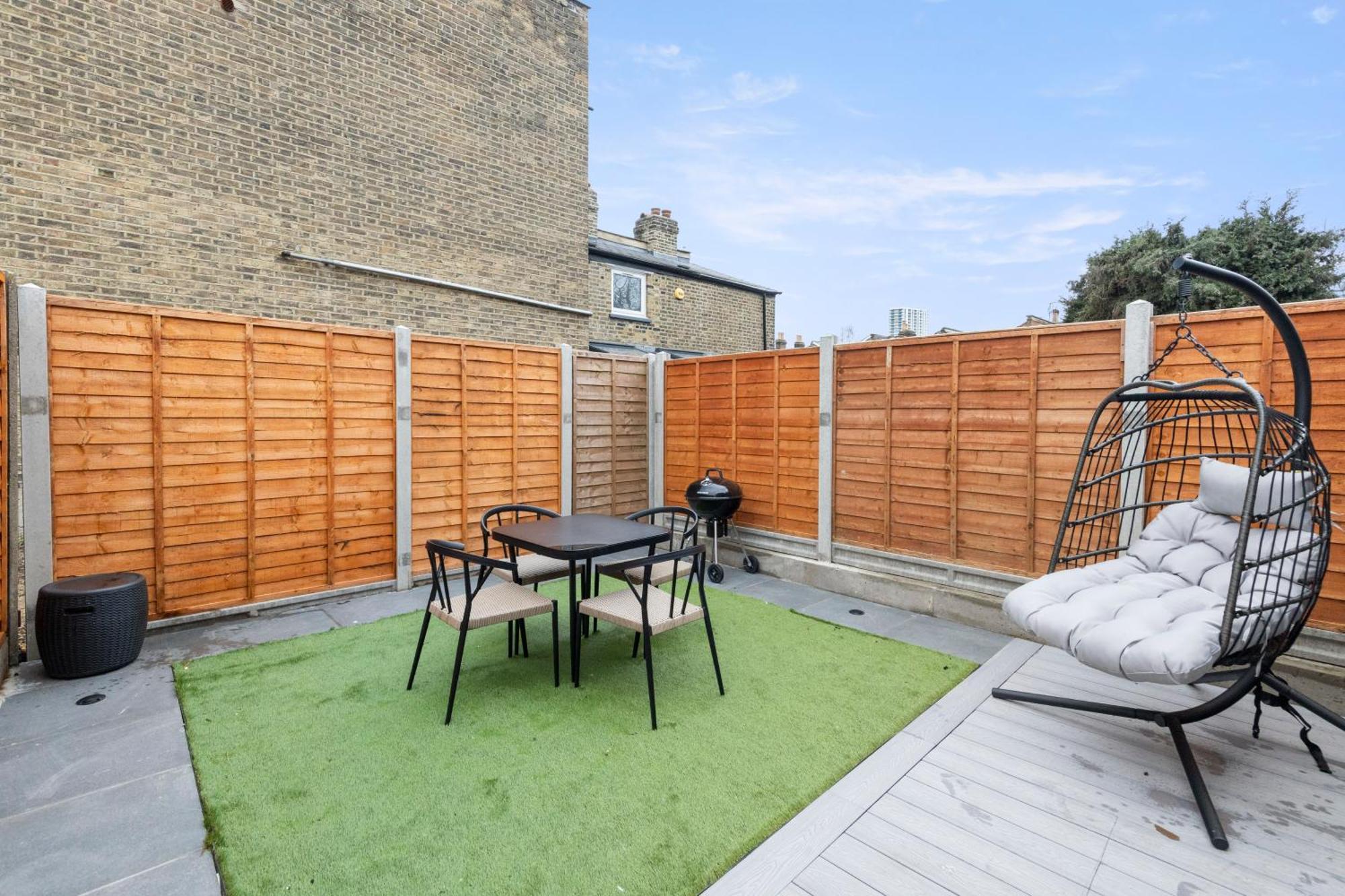 伦敦Unwind In Style 2Br With Cozy Backyard For Groups公寓 外观 照片